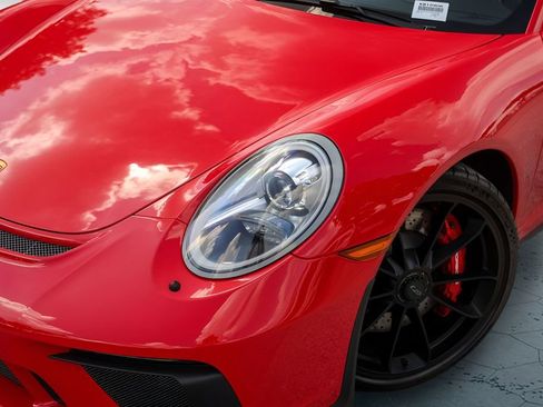 Used 2018 Porsche 911 GT3 RWD image 3