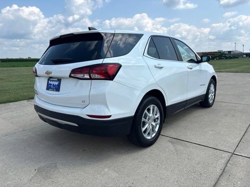 Used 2024 Chevrolet Equinox LT FWD image 9