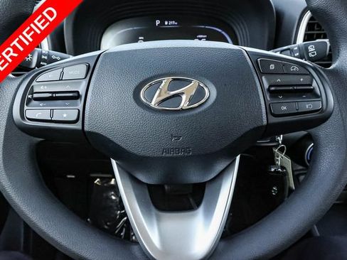 Certified 2024 Hyundai Venue SE FWD image 24