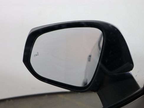 Used 2021 Toyota RAV4 XLE w/ Convenience Package FWD image 40