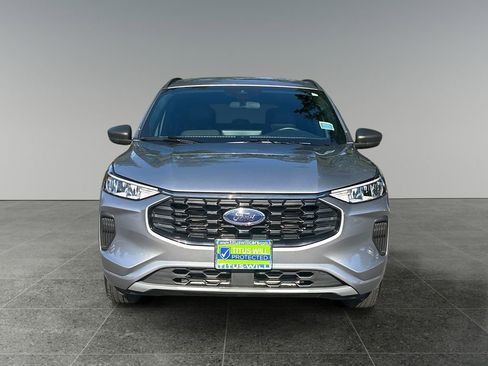 Used 2023 Ford Escape ST-Line w/ Tech Pack #1 image 2