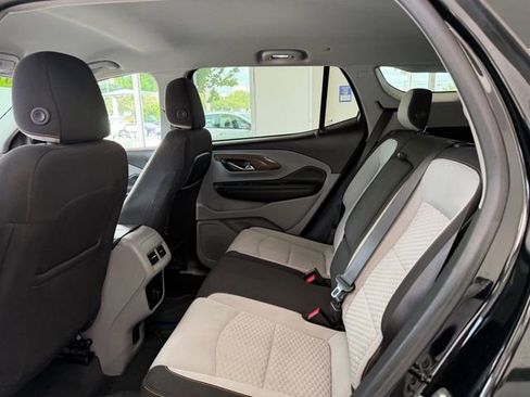 Used 2018 GMC Terrain SLE w/ Driver Convenience Package FWD image 8