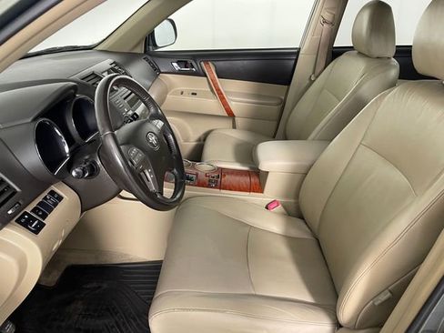 Used 2008 Toyota Highlander Limited AWD/4WD image 2