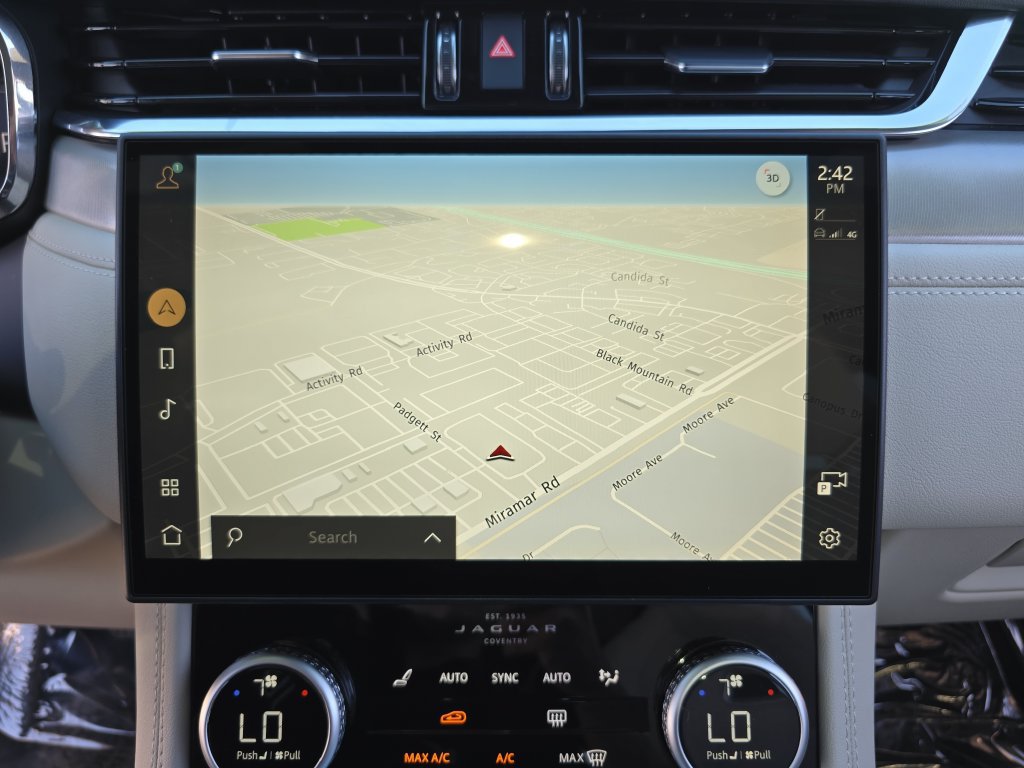 Used 2025 Jaguar F-PACE R-Dynamic S AWD/4WD image 22