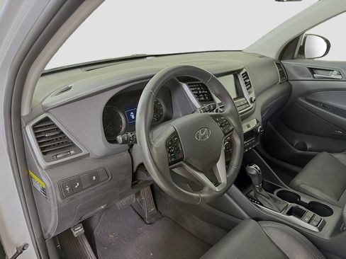 Used 2017 Hyundai Tucson SE Plus w/ Cargo Package FWD image 10