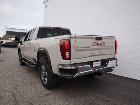 New 2026 GMC Sierra 2500 SLE w/ SLE Value Package; image 5