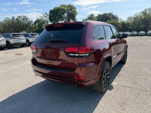 Used 2022 Jeep Grand Cherokee Laredo X RWD image 6