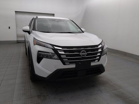 Used 2024 Nissan Rogue SV image 14