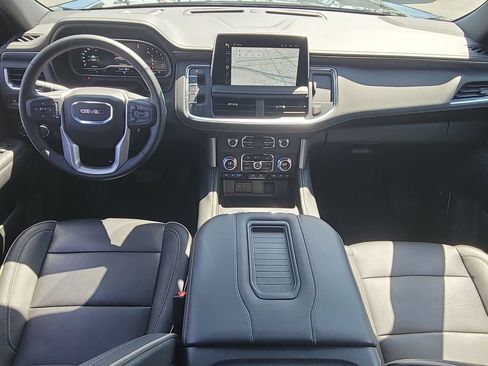 Used 2024 GMC Yukon XL SLT w/ SLT Luxury Package AWD/4WD image 20