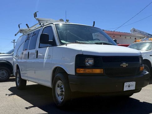 Used 2013 Chevrolet Express 2500 RWD image 5