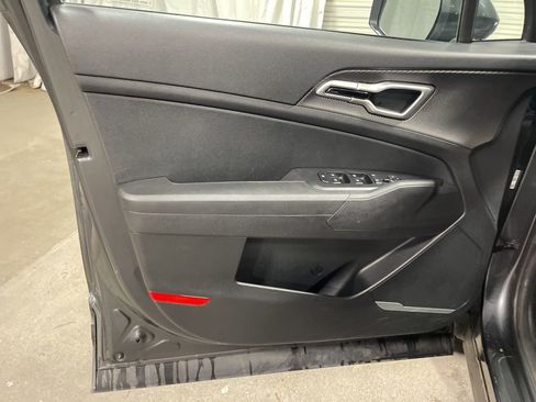 Used 2024 Kia Sportage LX image 21