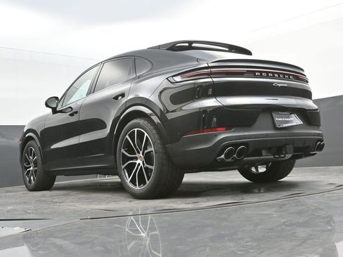 New 2026 Porsche Cayenne image 32