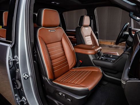 Used 2024 GMC Sierra 2500 Denali Ultimate w/ Max Trailering Package image 30