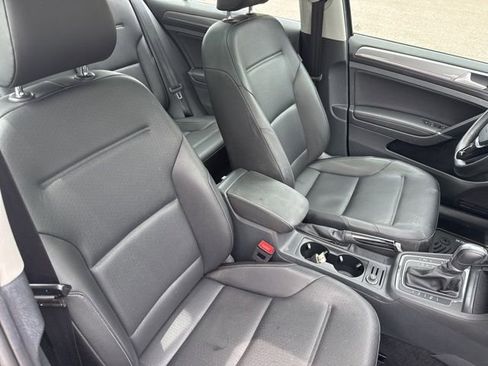 Used 2017 Volkswagen Golf Alltrack SEL AWD/4WD image 16