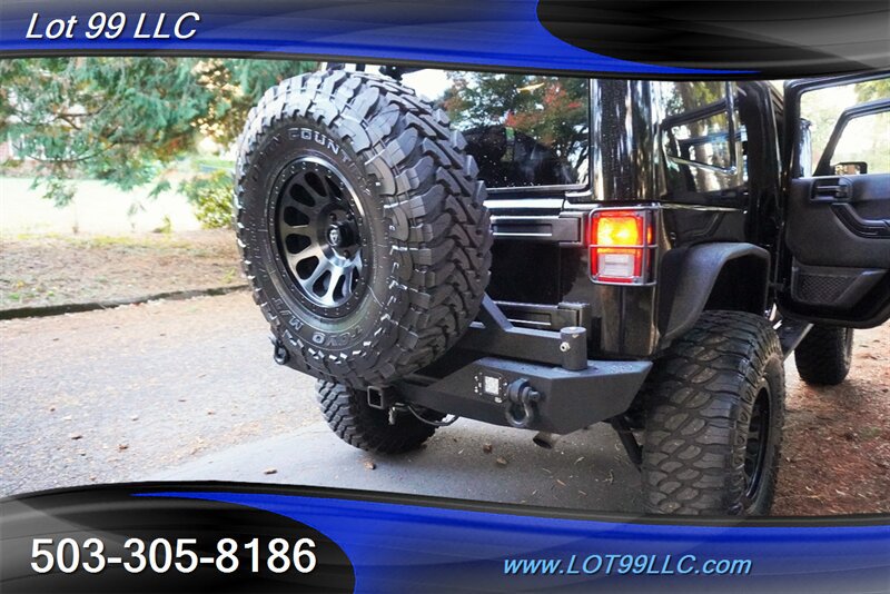 Used 2017 Jeep Wrangler Unlimited Sahara AWD/4WD image 35
