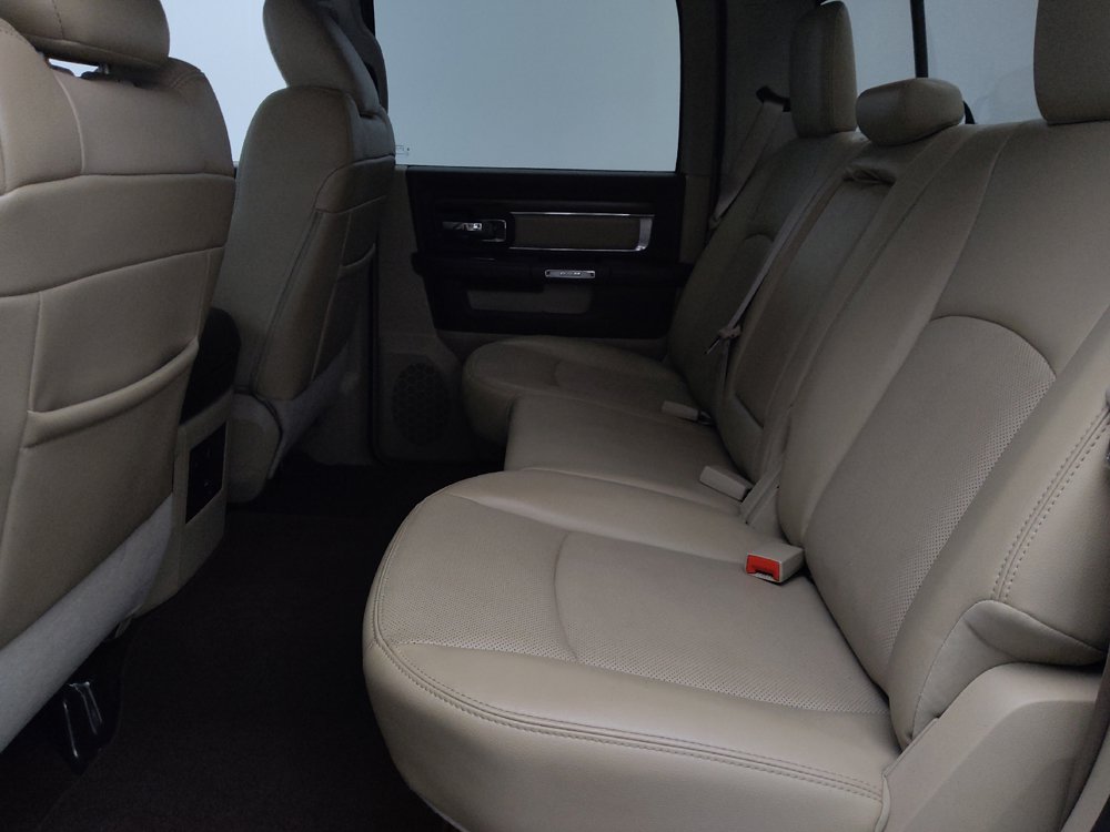 Used 2014 RAM 1500 Laramie w/ Convenience Group AWD/4WD image 18