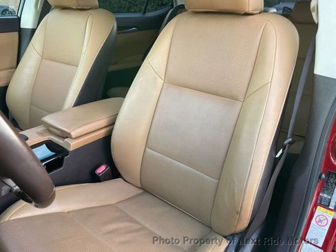 Used 2017 Lexus ES 350 w/ Premium Package FWD image 9