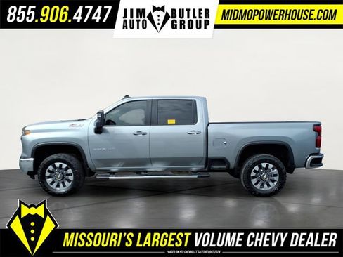 Used 2024 Chevrolet Silverado 3500 LT w/ Safety Package image 2