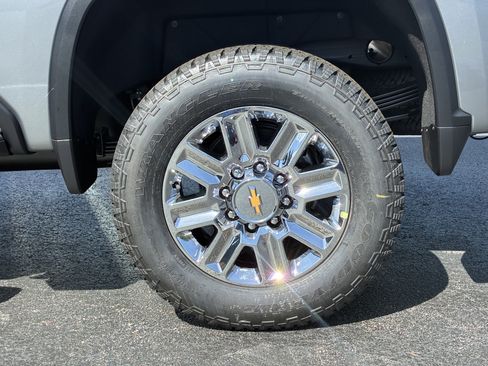 New 2026 Chevrolet Silverado 2500 High Country w/ Technology Package AWD/4WD image 11