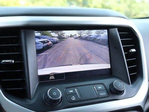 Used 2023 GMC Acadia SLT AWD/4WD image 14
