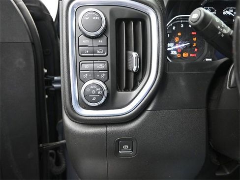 Used 2021 GMC Sierra 1500 SLT w/ SLT Premium Plus Package image 33