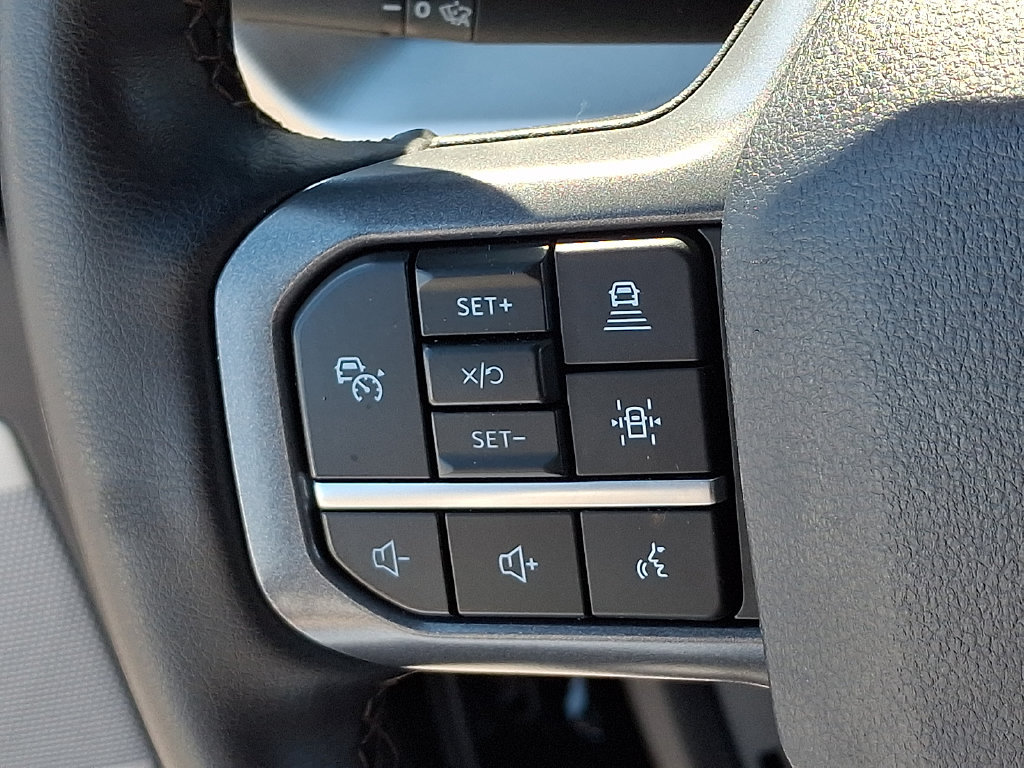 Used 2025 Ford F150 Lariat w/ Equipment Group 502A High AWD/4WD image 22
