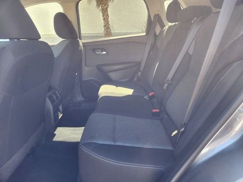 Used 2023 Nissan Rogue SV image 12