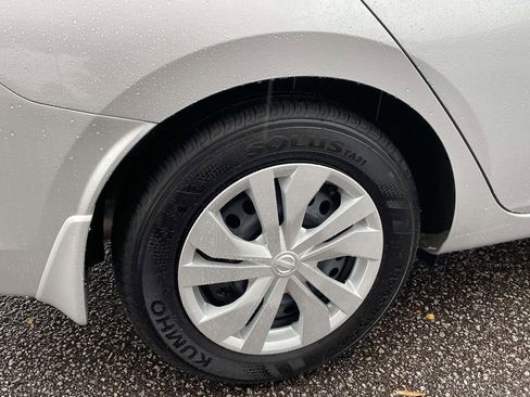 Used 2025 Nissan Versa S w/ Trunk Package image 7