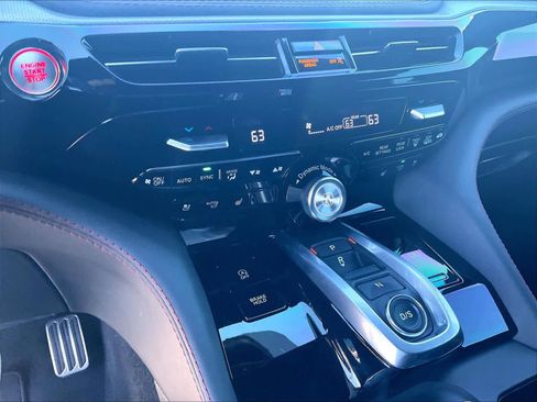 Used 2024 Acura MDX A-Spec image 34