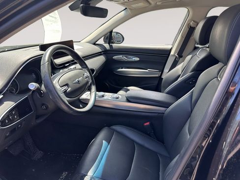 Used 2022 Genesis GV70 2.5T w/ Select Package AWD/4WD image 9