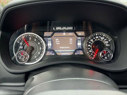 Used 2024 RAM 2500 Big Horn w/ Safety Group image 9