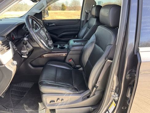 Used 2017 GMC Yukon SLT w/ Premium Edition image 23