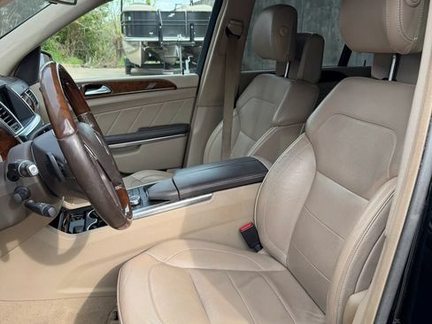 Used 2013 Mercedes-Benz GL 450 4MATIC image 11
