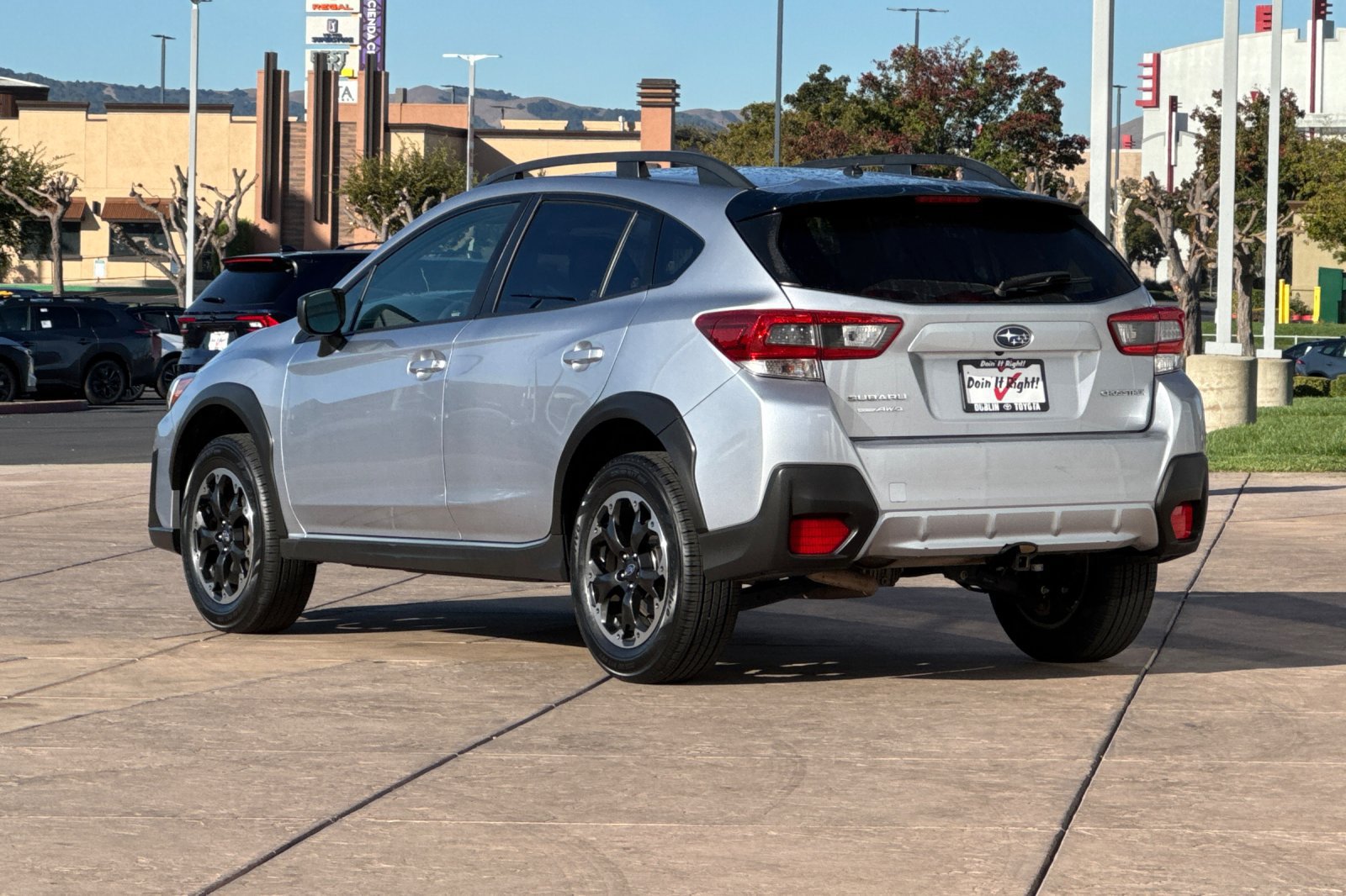 Used 2023 Subaru Crosstrek 2.0i AWD/4WD image 6
