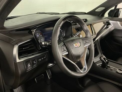 Used 2024 Cadillac XT6 Sport w/ Platinum Package AWD/4WD image 17