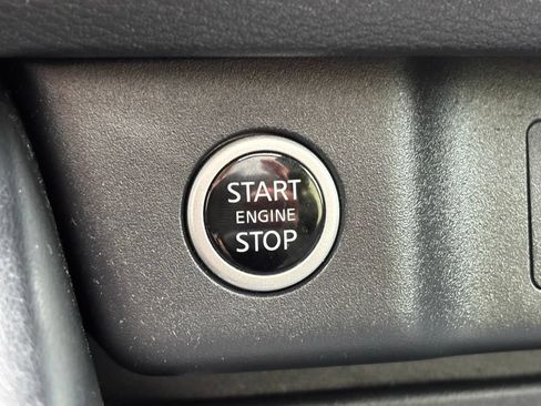 Used 2023 Nissan Rogue Platinum w/ Platinum Premium Package FWD image 25