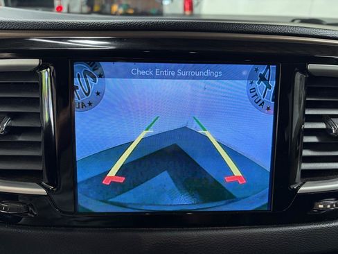 Used 2017 Chrysler Pacifica Touring-L FWD image 33