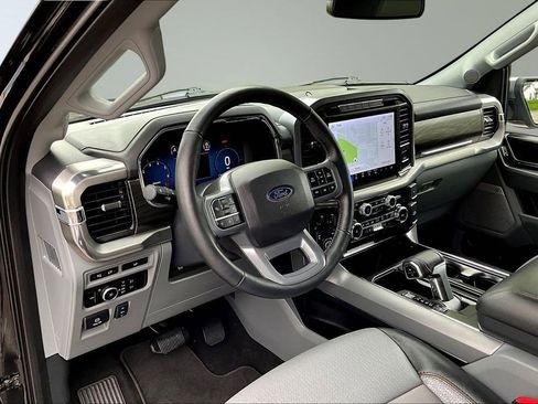 Used 2024 Ford F150 Lariat w/ Tow/Haul Package AWD/4WD image 17