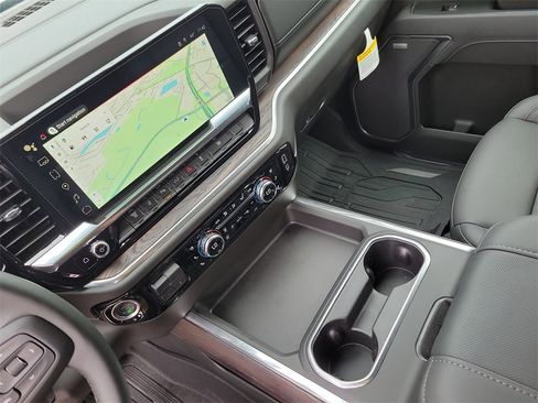 New 2025 GMC Sierra 3500 SLT w/ SLT Premium Package image 37