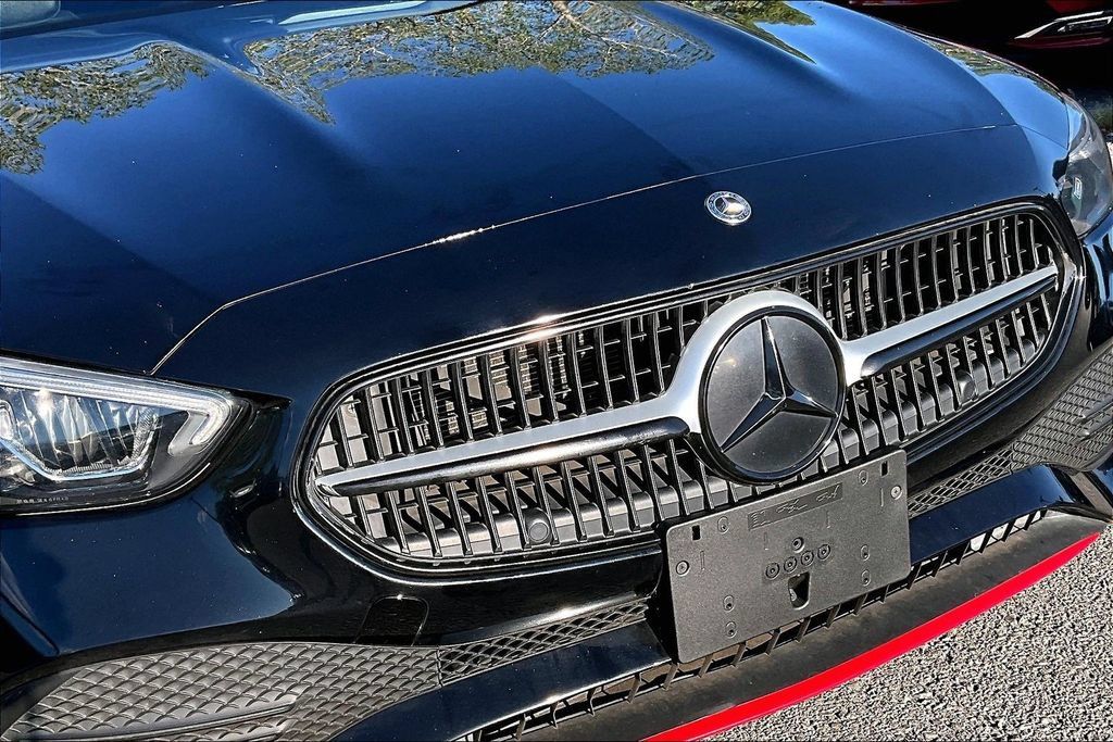 Used 2022 Mercedes-Benz C 300 Sedan image 38