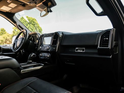 Used 2018 Ford F150 Lariat w/ Equipment Group 502A Luxury AWD/4WD image 50