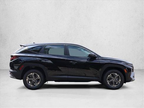 New 2026 Hyundai Tucson Blue SE AWD/4WD image 4