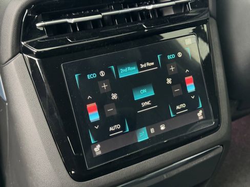 New 2025 Cadillac Escalade IQ Sport 2 w/ LPO, ONYX Package image 5