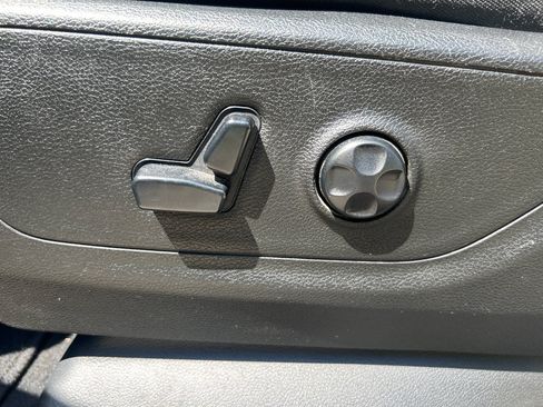 Used 2020 RAM 1500 Lone Star RWD image 17