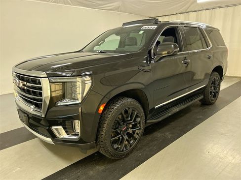 Used 2022 GMC Yukon SLT w/ SLT Premium Package image 5