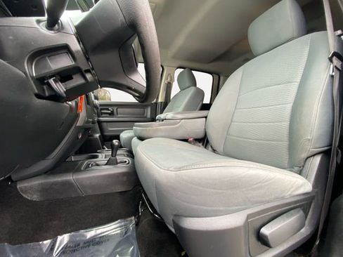 Used 2017 RAM 3500 Tradesman w/ Chrome Appearance Group image 9