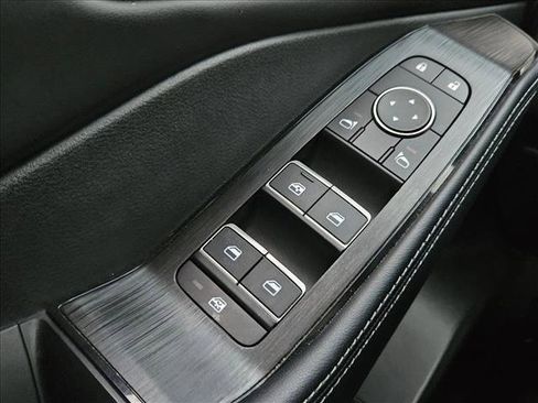 Used 2024 Nissan Rogue SL w/ SL Premium Package image 14