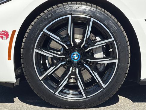 Certified 2024 BMW i4 eDrive40 w/ M Sport Package image 37