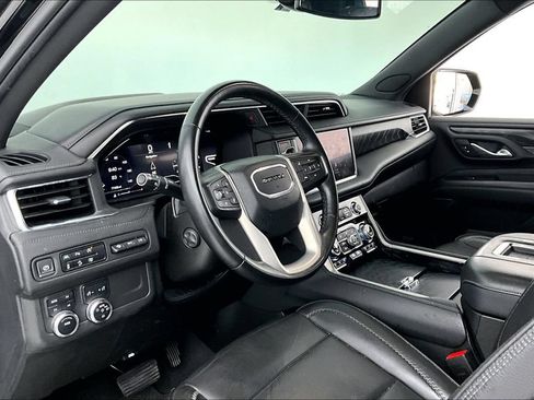 Used 2023 GMC Yukon Denali AWD/4WD image 15