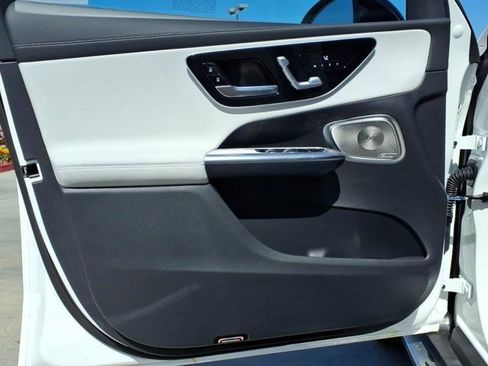 New 2026 Mercedes-Benz GLC 300 4MATIC image 12